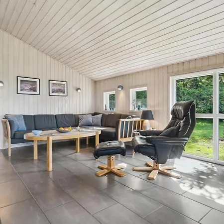 Cozy Home In Hovborg With Sauna *